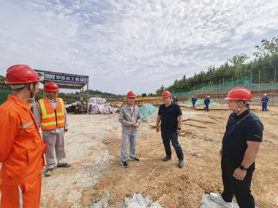 崇阳县住建局：放假不放松  监管不下线