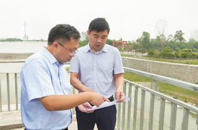 徐望调研污水处理厂及石龟泵站运行情况