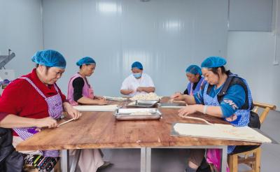 【楚商返乡 创在崇阳】一根麻花牵乡愁    “麻花二代”孙思以匠心激活传统美食密码