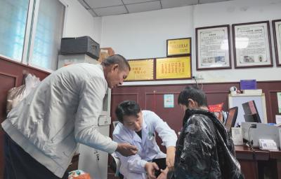 崇阳王氏正骨疗法入选市级非遗  四代医者守护骨骼健康