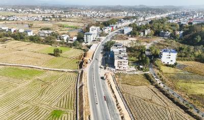 【聚焦重点项目建设】攻坚国道改扩建  畅通民生发展动脉