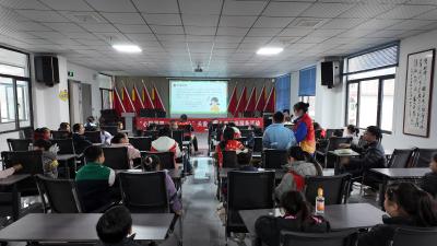 崇阳县西部计划志愿者用爱守护儿童安全成长路