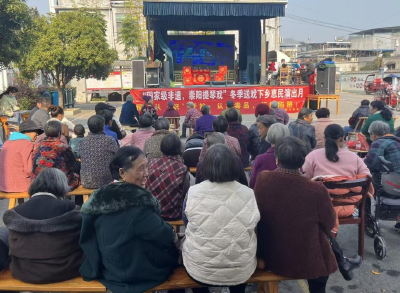 崇阳县白霓镇：禁毒防诈筑平安   文艺下乡润民心