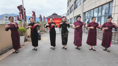 崇阳银龄逐梦暖桂乡 党建引领乐享“潮”晚年