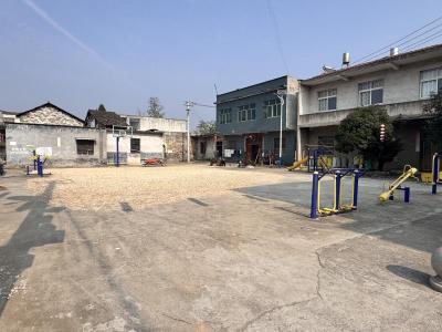 崇阳县余耕村“杂乱地”变身“幸福场”