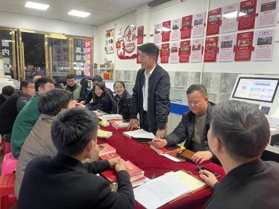崇阳县举行新兴领域青年企业家座谈会