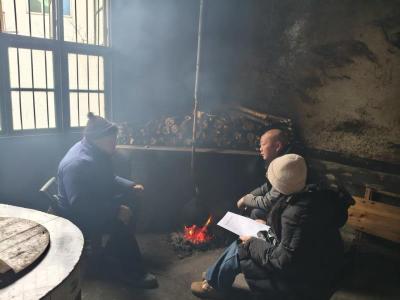 寒冬送暖  崇阳县高枧乡暖心守护“一老一小”