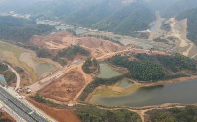 【聚焦重点项目建设】崇阳县饰面用板岩尾矿综合利用项目奏响新年“奋进曲”