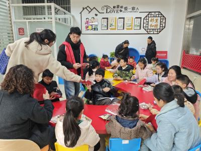 崇阳：巧手编织邻里情