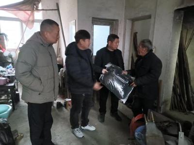 崇阳县金塘镇开展入户排查  保障群众安全温暖过冬