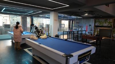 轰趴馆成为崇阳市民体验年味新选择