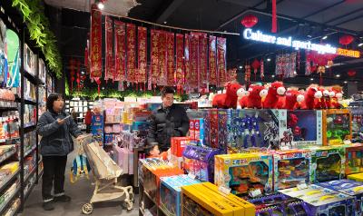 崇阳：小马“俏”年货