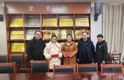 崇阳：劳模津贴稳落地  走访慰问暖人心