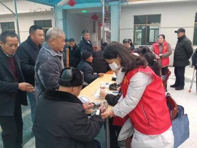 崇阳县天城镇卫生院到养老机构开展义诊活动