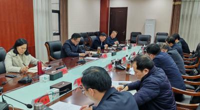 孟科主持召开全县平安稳定工作会议：守牢安全底线  护航发展大局