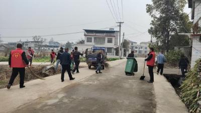 “清洁家园”激活崇阳县八一村“蝶变密码”