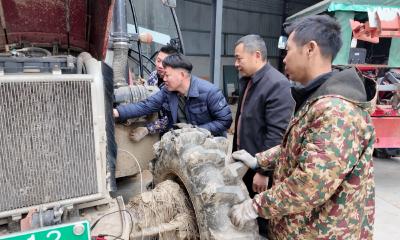 崇阳：农机全力“备战”   护航春耕“第一仗”