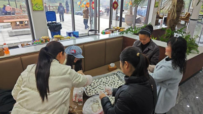 崇阳县石城镇多彩活动欢庆“三八”国际妇女节