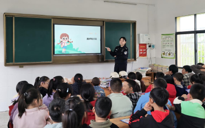 崇阳公安：书香润心筑梦 法治护航成长