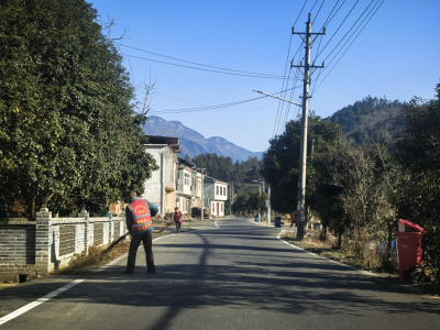 崇阳县畈上村：清洁家园人人出力  美好环境人人共享