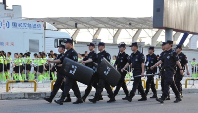 燃！咸宁队4:0开门红，场外“藏蓝天团”也赢下一场硬仗