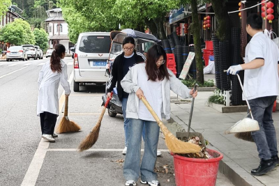 崇阳县高枧乡卫生院开展爱国卫生月系列活动