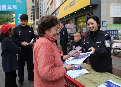 崇阳公安开展知识产权宣传活动