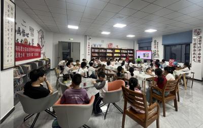 崇阳县大集社区：“童心未泯·红心向党”读书会让红色种子扎根童年