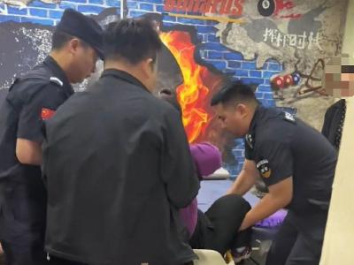 危急时刻，他们与时间赛跑，为生命开道！