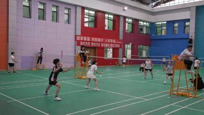 崇阳县第二届中小学生“逐梦杯”羽毛球赛圆满落幕