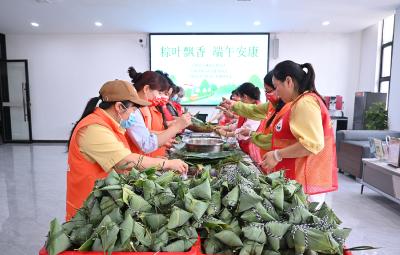 粽叶飘香迎端午   温情关怀暖人心