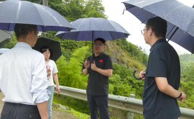 徐望调研督导防汛工作时强调：压紧压实责任 落细落实措施 全力保障人民群众生命财产安全
