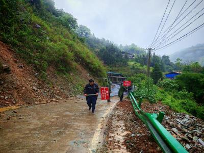 崇阳县金塘镇：防汛不松懈  全力筑牢汛期安全屏障