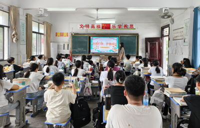 崇阳县高枧乡：扫黄打非护青苗  清朗书香伴成长