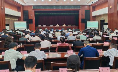 县委理论学习中心组（扩大）集中学习暨第77期桃溪讲堂活动举行