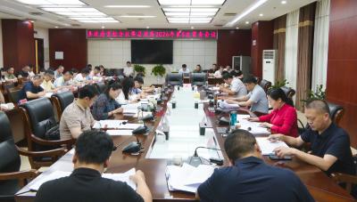 徐望主持召开县政府党组会议暨县政府2026年第8次常务会议