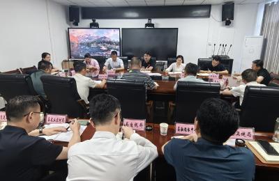 徐望主持召开全县强降雨防范应对会商会议