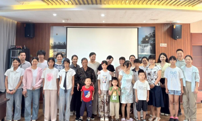 省人大常委会机关“爱心爸妈”走进崇阳县油市村开展关爱留守儿童活动