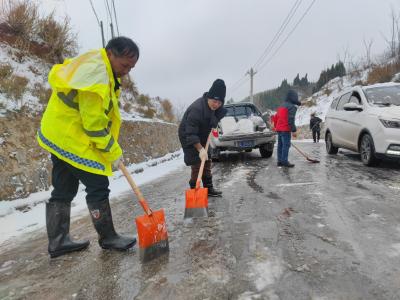 V视丨县领导深入交通一线督导道路保畅通工作