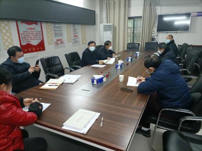 县城管局：闻风而动 积极应对雨雪灾害天气