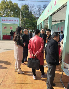 通山县新联会组织走访参展会员企业