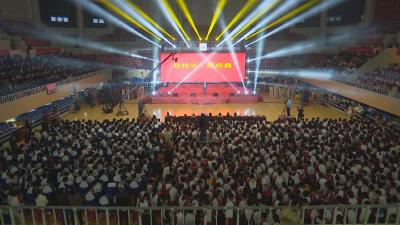 V视 | 通山振新学校举办庆五·一文艺汇演