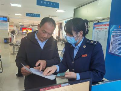 通山：“楚税通”代开发票 “售后”服务很周到