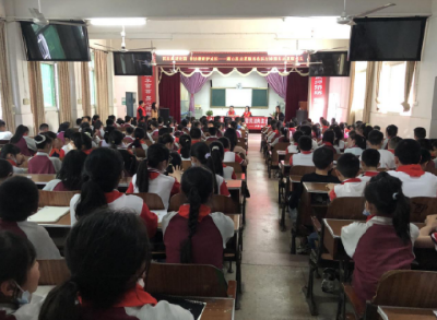 通山县法律服务志愿总队：开展普法宣传进校园活动