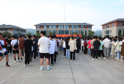【聚焦2023通山高考】通山县实验高级中学：为高考击掌 为梦想出征