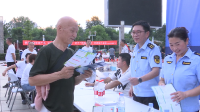 县市场监管局开展“安全用械 共享健康”医疗器械科普宣传周活动