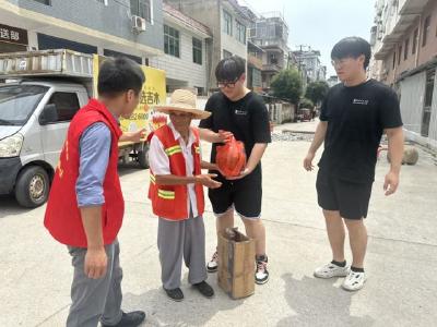 通羊镇：“小”驿站撬动“大”党建 打造红色风景线