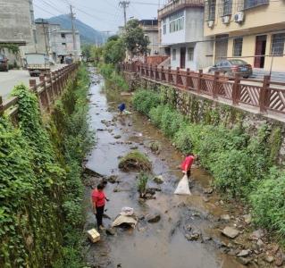 南林桥镇：河道清理常态化 有效提升人居环境