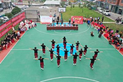 V视丨迎宾社区天下阳光花园小区举行第二届运动会  
