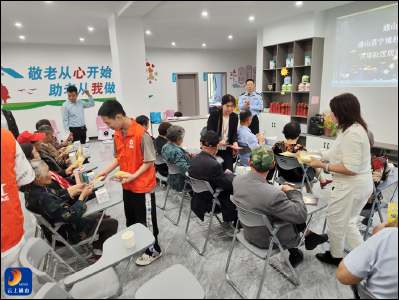  通山公安：反邪教宣传进社区，对邪教说“不”！ 